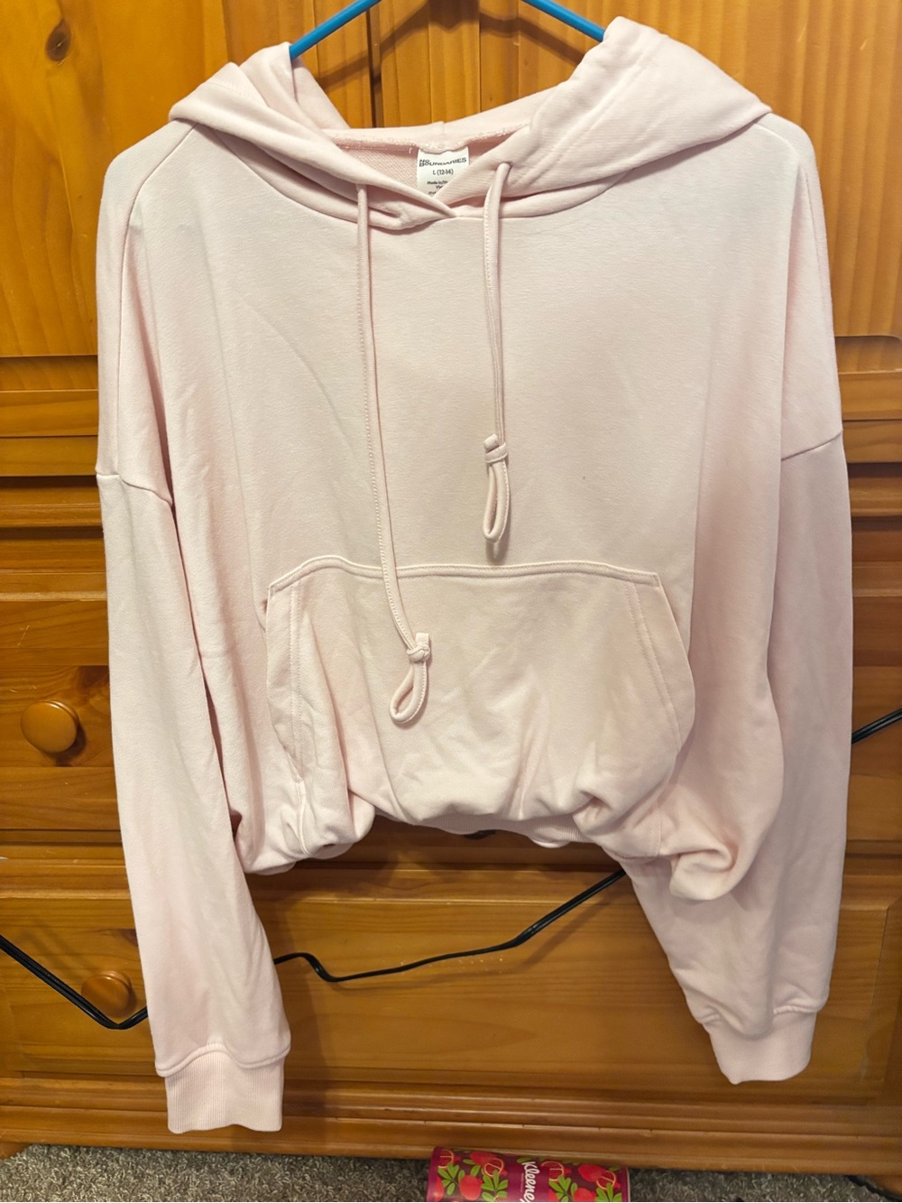 No Boundaries Classic Women's Light Pink Cropped Hoodie with Gathered Waist